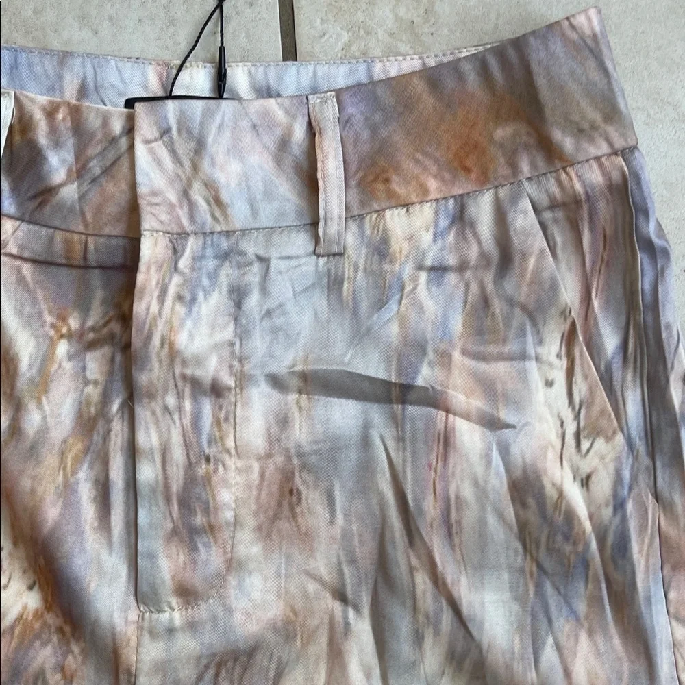 Micas Abstract Two-Piece Set - Picture 6 of 9